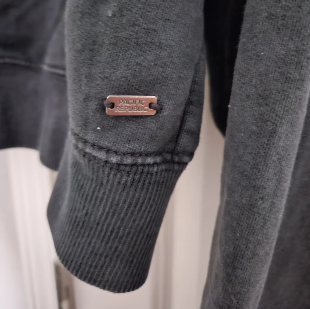 Pull&Bear Black Crop Jacket w/Hood - Picture 7 of 7